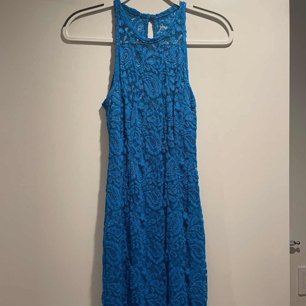 Stunning blue Gilber Gilmore (Brooklyn, NY designer) high necked, lace dress 💙